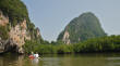 Kanutour durch die Felsen- und Mangrovenlandschaft